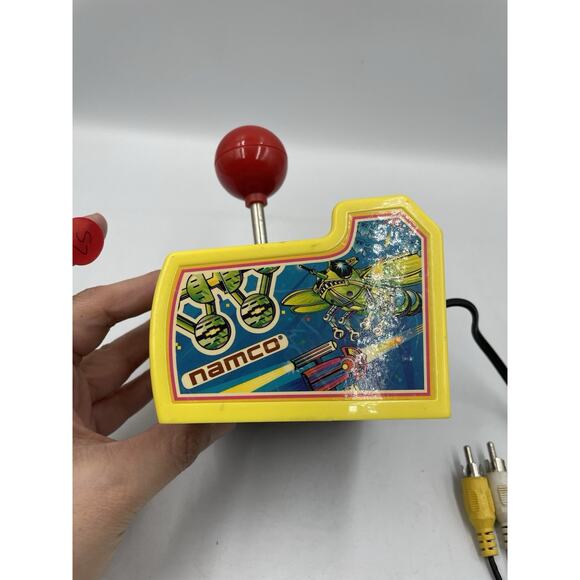 Vintage Namco 5 in 1 Arcade Classics 2003 Plug n Play TV Game Joystick Handheld - Picture 3 of 9